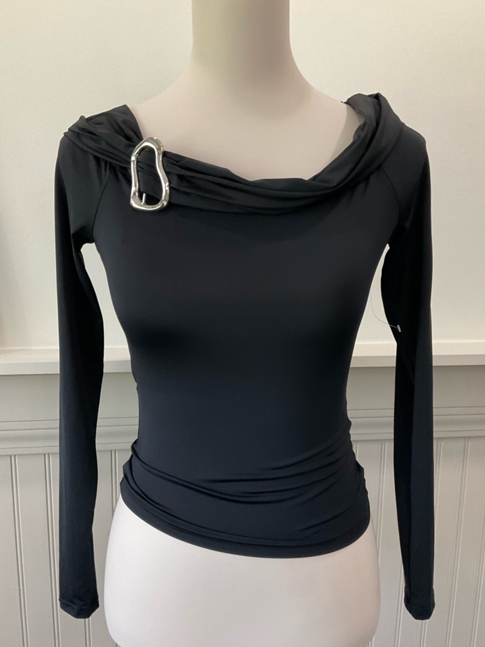 PACSUN Cropped Hardware Top XS Black Ruched Stretch Long Sleeve